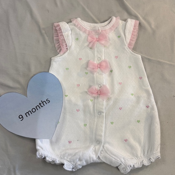 Little Me Other - Little Me - NWOT - sleeveless  Romper/Jumpsuit/One piece outfit. Size 9 months